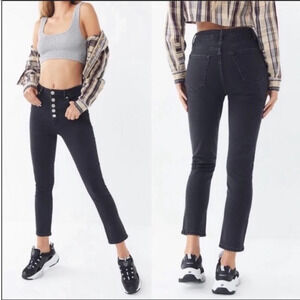 BDG Girlfriend High Rise Cropped Jeans in Washed Black - Size 31